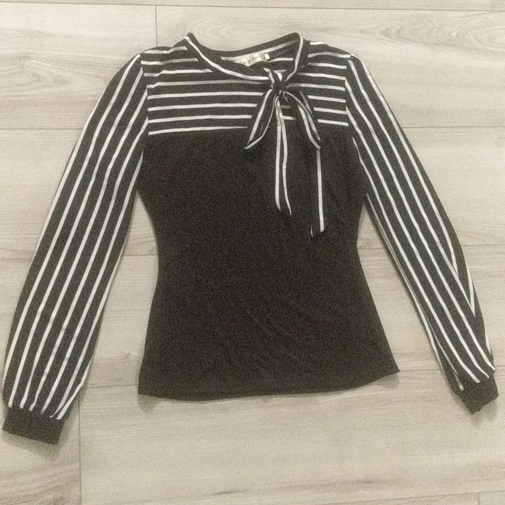 NWOT Black women's dress shirt.  Striped with tie.